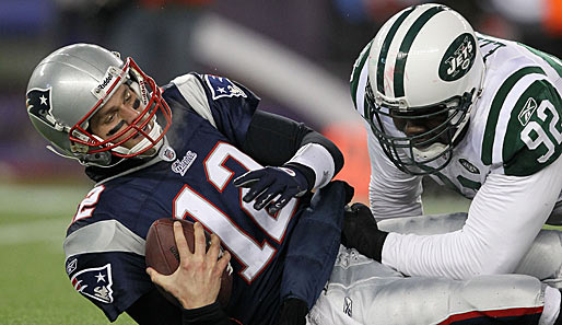 Tom Brady (l.) von den New England Patriots hofft auf einen Kompromiss