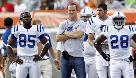 An dieses Bild müssen sich die Colts-Fans gewöhnen: Peyton Manning abseits, nicht auf dem Feld
