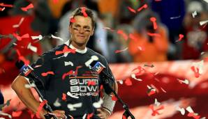 Platz 5 - 2020: Die Buccaners verpflichten Tom Brady für zwei Jahre und 50 Millionen Dollar. Brady hatte einen überraschend kleinen Markt - und führte die Bucs im ersten Anlauf direkt zum Super Bowl! Ein Ende scheint noch nicht in Sicht...