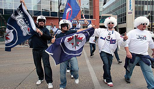 Die Jets-Fans feierten schon vor der Halle ausgiebigst das NHL-Comeback in Winnipeg