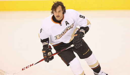 Teemu Selanne holte 2007 mit den Ducks den Stanley Cup