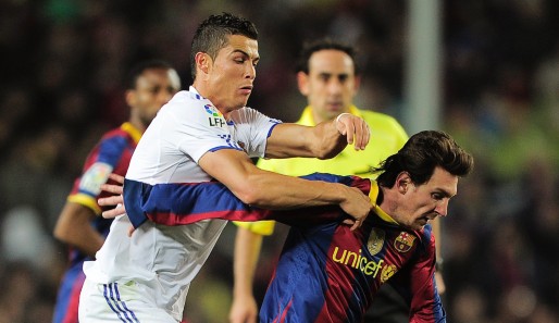Neue Saison, altes Duell: Lionel Messi (r.) gegen Cristiano Ronaldo und Barcelona gegen Madrid