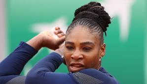 Serena Williams holt in Paris zum Doppelschlag aus