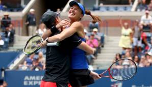 Martina Hingis sprang ihrem Mixed-Partner Jamie Murray in die Arme