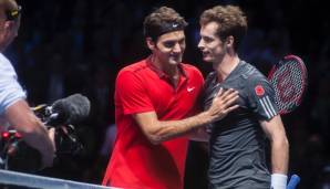 Andy Murray spielt gegen Roger Federer bei einem Schaukampf in Glasgow