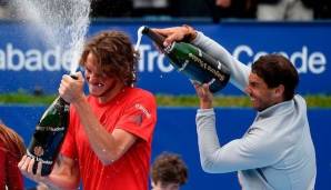Rafael Nadal (r.) und Stefanos Tsitsipas (l.) standen sich bereits im Barcelona-Finale gegenüber