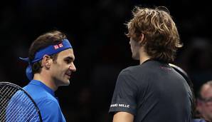 Alles gut nach Matchende - Alexander Zverev und Roger Federer