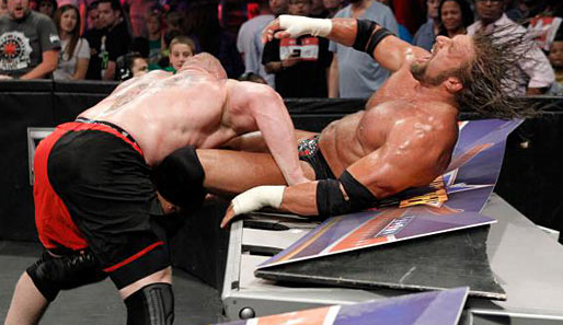 Brock Lesnar (l.) dominierte Triple H beim SummerSlam
