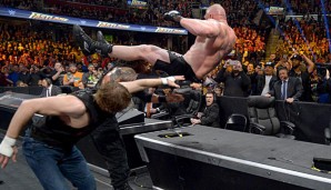 Roman Reigns setzte sich bei Fastlane gegen Dean Ambrose und Brock Lesnar durch