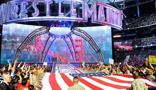 Welcome to WrestleMania: Auftakt im Georgia Dome von Atlanta. Es geht los mit der Nationalhymne, vorgetragen durch Keri Hilson