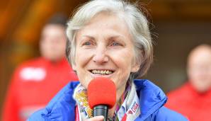 Irmgard Griss (NEOS): Die Nationalratsabgeordnete der NEOS, einst Kandidatin bei der Bundespräsidenten-Wahl, supportet die österreichische Frauen-Nationalmannschaft.