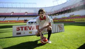 Miroslav Stevanovic -> WAC: Der ehemalige Sevilla-Flügelspieler wurde im Sommer intensiv mit dem WAC in Verbindung gebracht. Aber der Deal scheiterte. Der Bosnier wechselte zu Servette in die zweite Schweizer Liga (15 Spiele, 5 Tore, 6 Vorlagen).