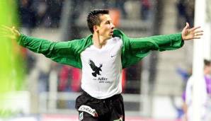Radoslaw Gilewicz: Seinen Torjubel für den FC Tirol, wie auf dem Bild zu sehen, ist legendär. Doch was macht "Rado-Goal" Gilewicz heute? Der 48-Jährige ist Teamkoordinator der polnischen Nationalmannschaft.