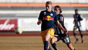 Benjamin Wallquist: Im Sommer 2017 verließ der talentierte Innenverteidiger die Akademie von Red Bull Salzburg und wechselte nach Hoffenheim. Zog im Sommer 2019 zu RW Essen weiter und unterschrieb im Winter fix bei den Juniors OÖ.
