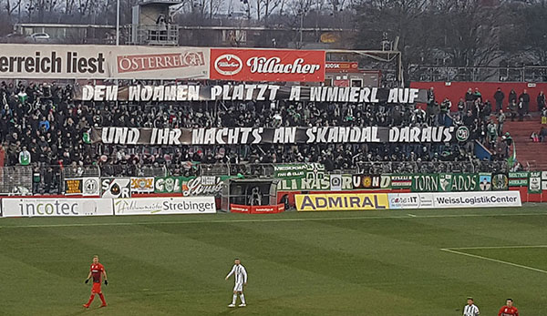 SK Rapid Wien Spruchband