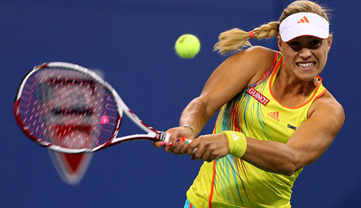 Angelique Kerber steht nach einem lockeren Zweisatzsieg im Achtelfinale der US Open