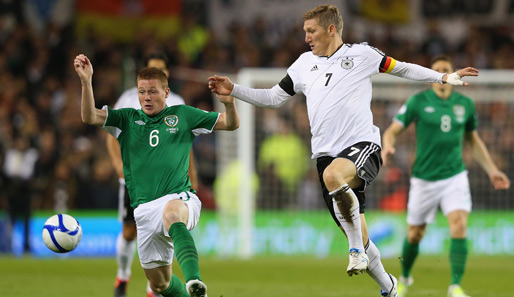 DFB-Kapitän Bastian Schweinsteiger (r.) überzeugte gegen Irland