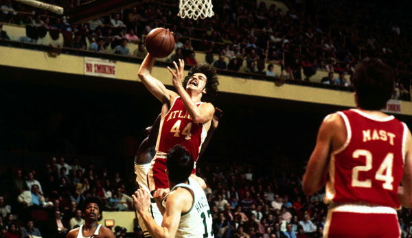 Pete Maravich begann seine NBA-Karriere bei den Atlanta Hawks.