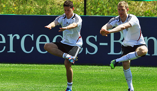 Bald nicht nur im DFB-Team Mannschaftskollegen? Julian Draxler (l.) und Per Mertesacker
