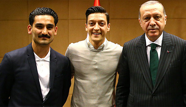 Ilkay Gündogan und Mesut Özil trafen Recep Tayyip Erdogan in London.