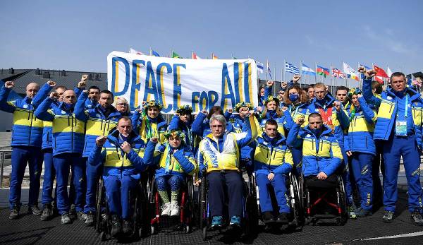 Das Para-Team der Ukraine forderte: "Frieden für alle"