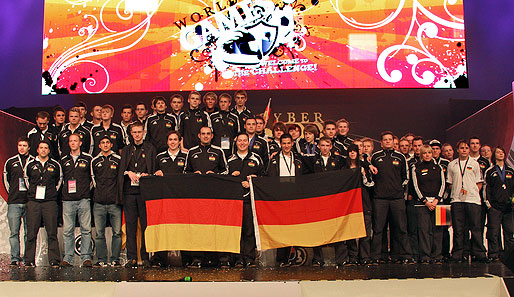 Die deutsche eSport-Nationalmannschaft beim Abschluss der World Cyber Games 2008