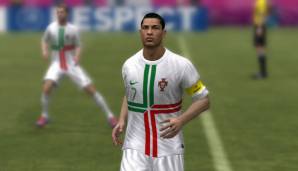 FIFA 12: Der zwischenzeitliche Gang zum Friseur blieb auch den Machern des beliebten Fußballsimulators nicht verborgen. Dazu hat das Gesicht wieder mehr Form.
