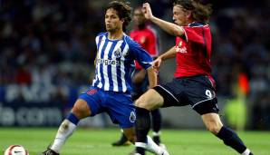 Platz 6: DIEGO (FC Porto) - Gesamtstärke: 82, Potenzial: 79. Zeigte zwischen 2006 und 2009 überragende Leistungen für Werder und ging dann nach Turin. Bei Juve, Wolfsburg und Atletico stagnierte die Karriere des Edeltechnikers. Jetzt bei Flamengo.