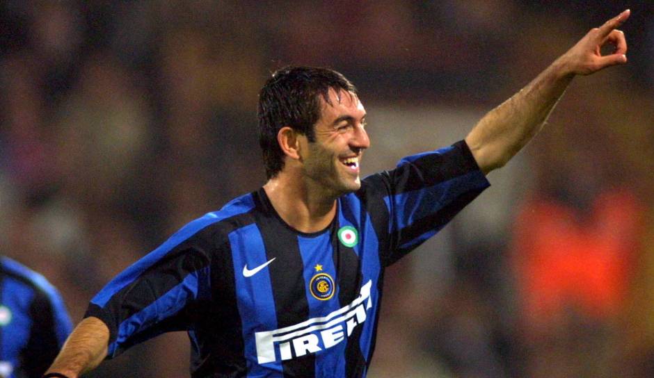 Platz 6: GIORGIOS KARAGOUNIS (damaliger Verein: Inter Mailand): 90 Gesamtstärke bei FIFA 05