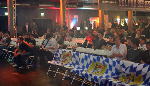 Willkommen zum Intel Friday Night Game in München: Dem Heimspiel von Team Bavarian Heaven