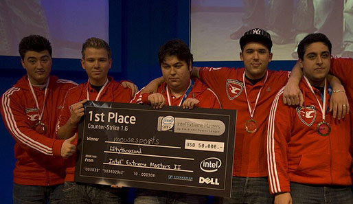 Der Sieg bei den Intel Extreme Masters im März 2008 war der Auftakt zum erfolgreichsten Jahr von mousesports. 50.000 US-Dollar sicherten sich die Deutschen durch den Sieg bei einem der wichtigsten Turniere des Jahres