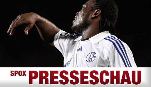 Schalkes Gerald Asamoah ist beim Spiel in Jena erneut Opfer rassistischer Äußerungen geworden.