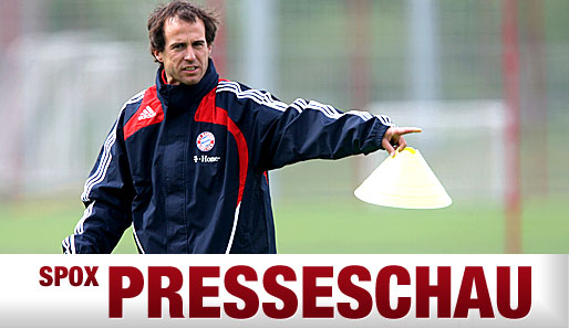 Mehmet Scholl coacht bei Bayern die Reserve - wie einst Pep Guardiola beim FC Barcelona