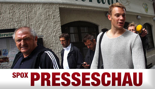 Manuel Neuer wurde von seiner Entourage begleitet - und einer Menge Journalisten