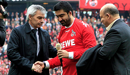 Ümit Özat brach am 21. August 2008 auf dem Spielfeld zusammen und beendet jetzt seine Laufbahn