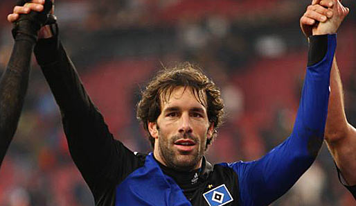 Mit seinen ersten vier Ballkontakten erzielte Ruud van Nistelrooy gegen den VfB zwei Treffer