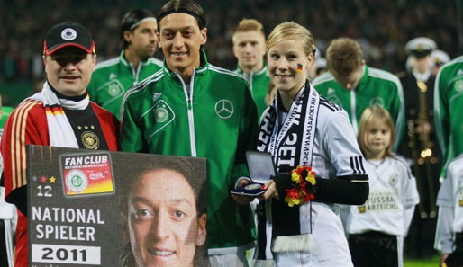 Nach 2011 gewinnt Özil auch 2012 das Fan-Votum