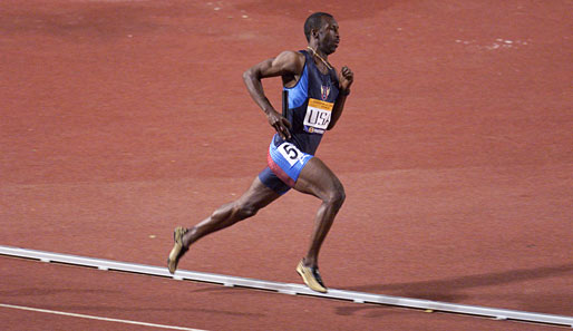 Vier olympische Goldmedaillen und neun Weltmeister-Titel heimste er ein: Michael Johnson dominierte die 200 und 400 Meter