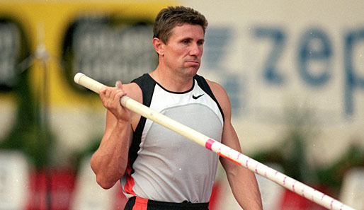 Sein letzter Weltrekord (6,14 Meter) aus dem Jahr 1994 ist bis heute unerreicht