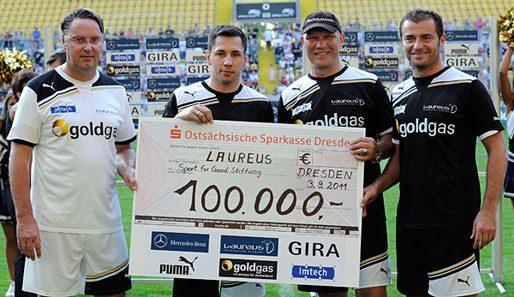 Beim Laureus-Benefizspiel in Dresden wurden 100.000 Euro erspielt