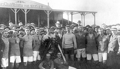 Holstein Kiels Meisterelf von 1912 - Im Stadion an der Hoheluft gewann man die "Viktoria"