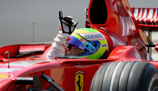 Hier freut sich Felipe Massa noch über seine Pole