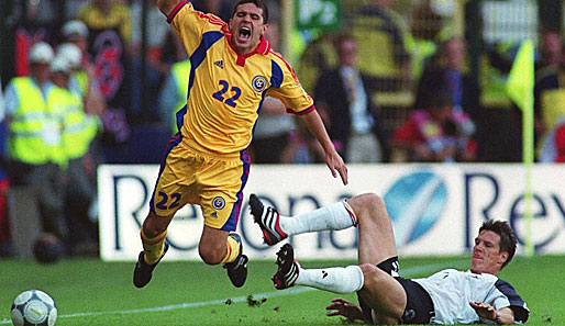 HISTORIE: Christian Ziege gab alles, doch Rumänien kegelte die Deutschen mit einem 1:1 aus der EM 2000