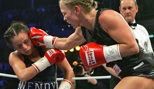 Am 28. Juli 2007 gewinnt Halmich ihren bisher letzten Kampf in Düsseldorf klar gegen Wendy Rodriguez