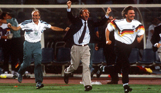 "Schwule sind für Fußball viel zu weich", so Paul Steiner. Er selbst war ein harter Kerl, spielte aber trotzdem nur ein Mal für Deutschland.