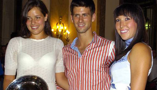 Ivanovic mit Novak Djokovic und Jelena Jankovic