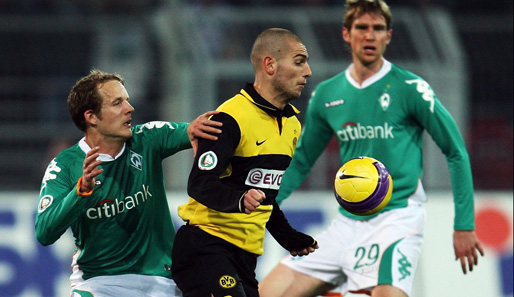 Marc Ziegler ist der Held im Pokal-Krimi zwischen Dortmund und Bremen - der Keeper hält einen Elfmeter, der BVB ist im Viertelfinale