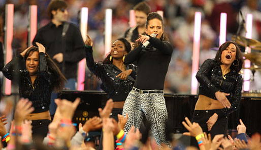 Alicia Keys trat vor dem Spiel auf! Sehr cool!
