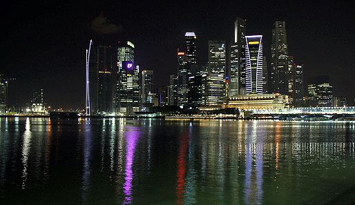 Willkommen im nächtlichen Singapur...
