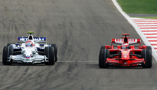 Anschließend kann Räikkönen auf Kubica aufschließen...